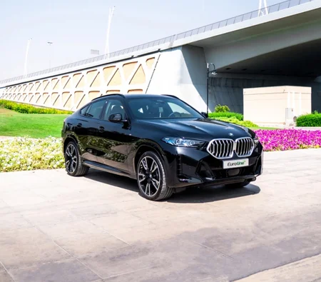 إيجار بي إم دبليو إكس 6 (BMW X6) موديل 2025 أو ما يعادلها